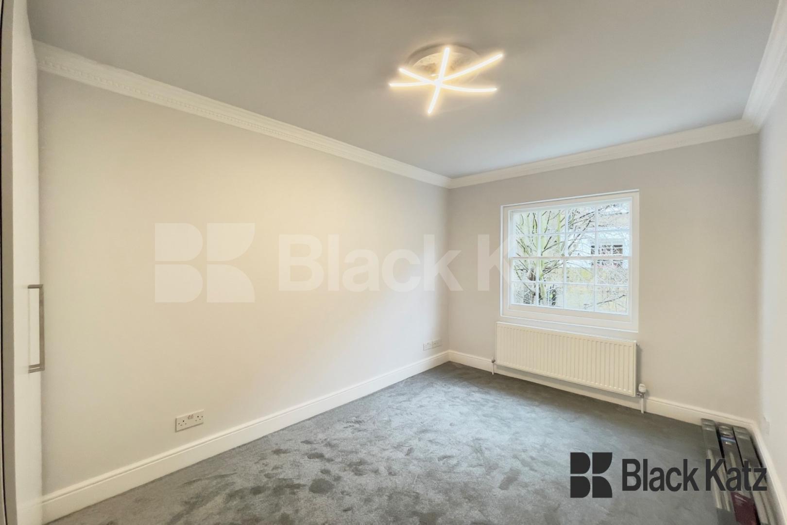 Stunning apartment marring period charm with modern living Alderney Street, Pimlico 